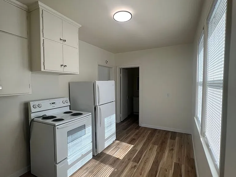 1511 Oregon St — Photo 18