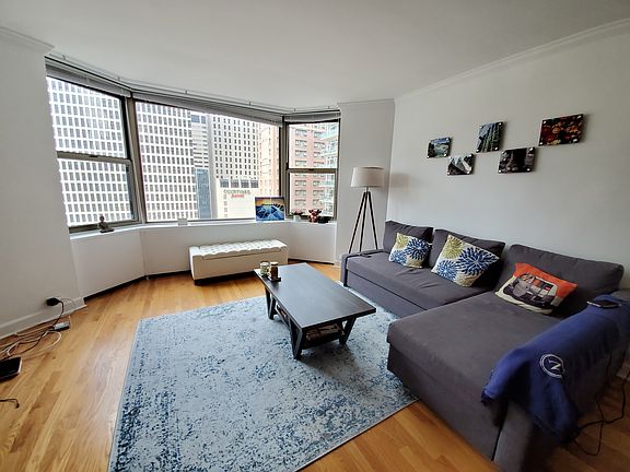 5th image of 535 N Michigan Ave APT 1212