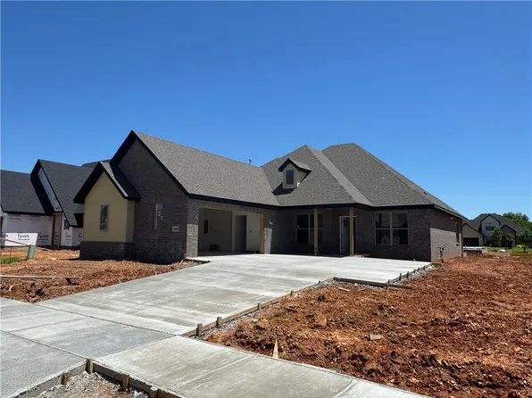 4805 SW Elderwood St, Bentonville, AR 72713