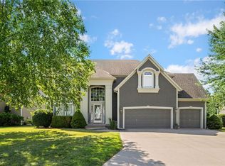 5731 NE Timber Hills Dr, Lees Summit, MO 64064