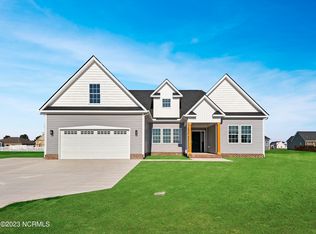 106 Yawl St, Elizabeth City, NC 27909