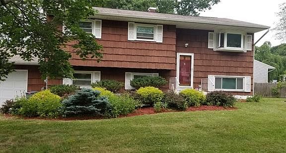 4th image of 348 Lake Shore Dr