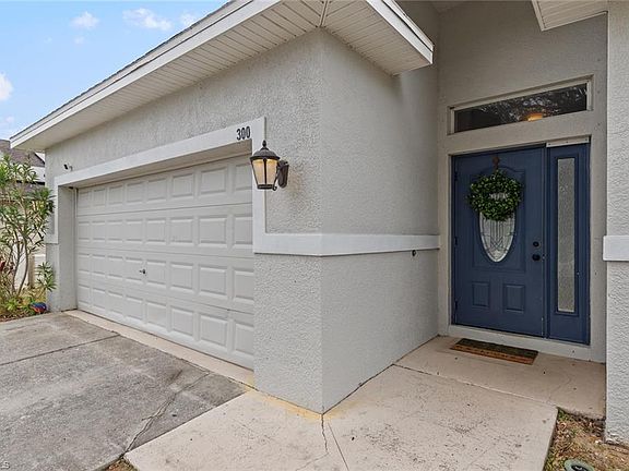 3rd image of 300 Shadow Lakes DR