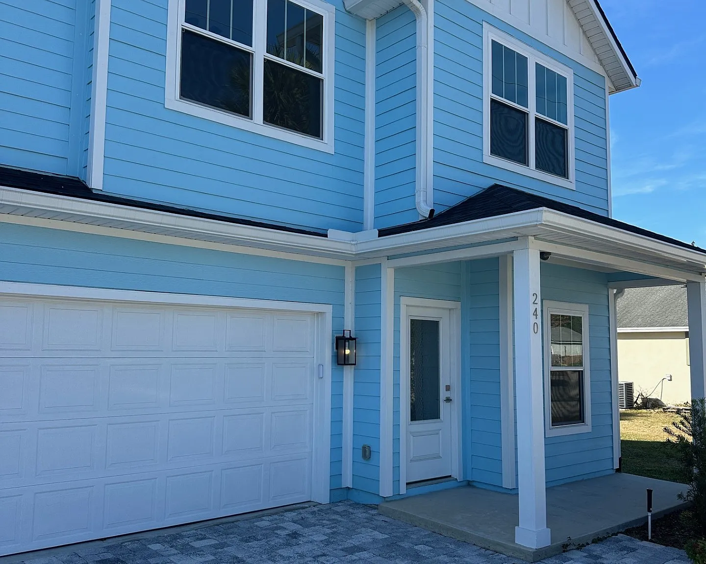 4 bed, 1792 sqft, $3,900 — Photo 2
