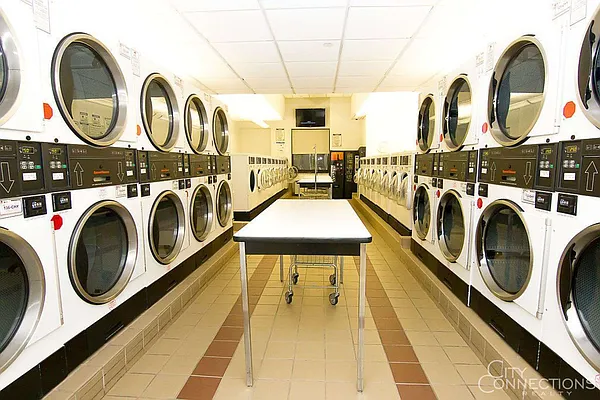 Rented by City Connections Realty | media 8