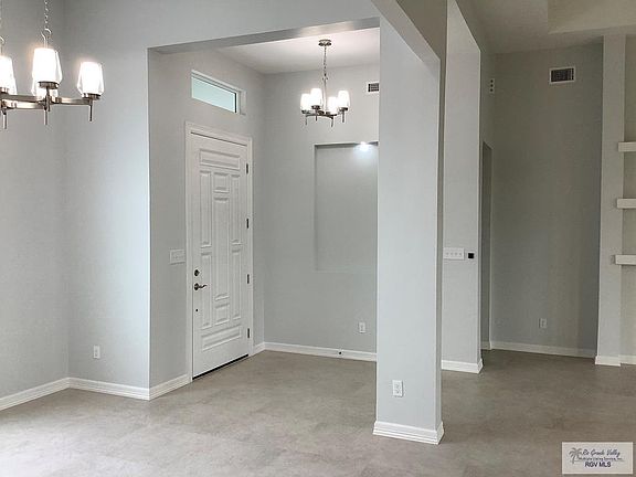 3rd image of 3900 Galicia Ct