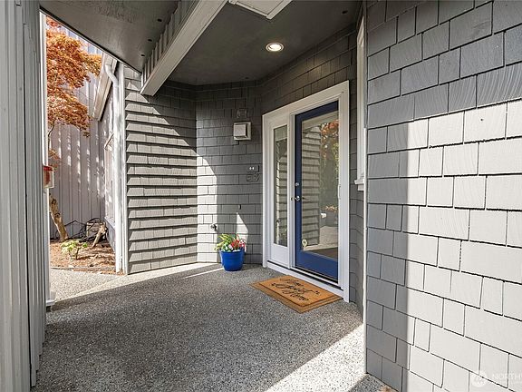 4th image of 9505 Semiahmoo Parkway #C9F