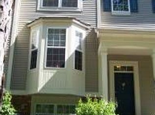 31563 Tall Grass Ct, Lakemoor, IL 60051