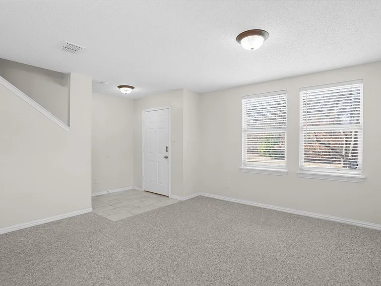 1312 Annalea Dr — Photo 8
