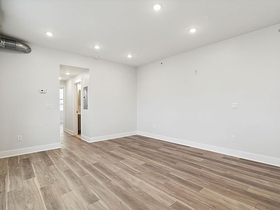 5th image of 717 N 41st St Unit 7