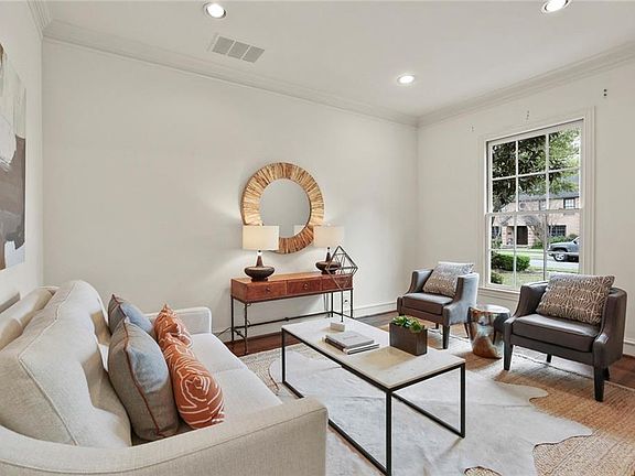 4th image of 4422 Glenwick Ln
