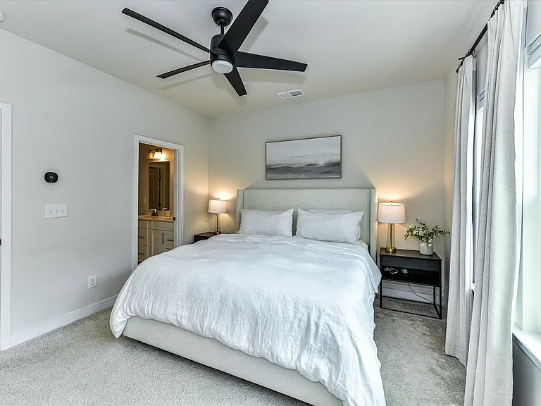 408 Tristram Ln — Photo 20