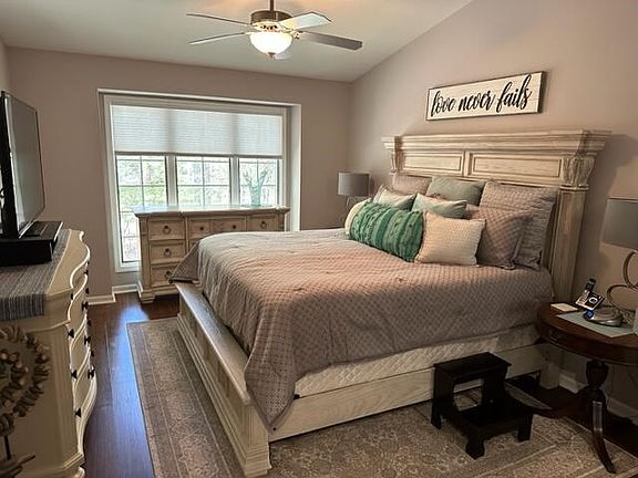 2nd image of 3691 Arborway Dr
