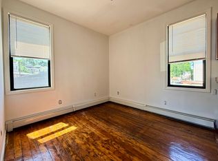 60-30 Cooper Ave #2R, Ridgewood, NY 11385