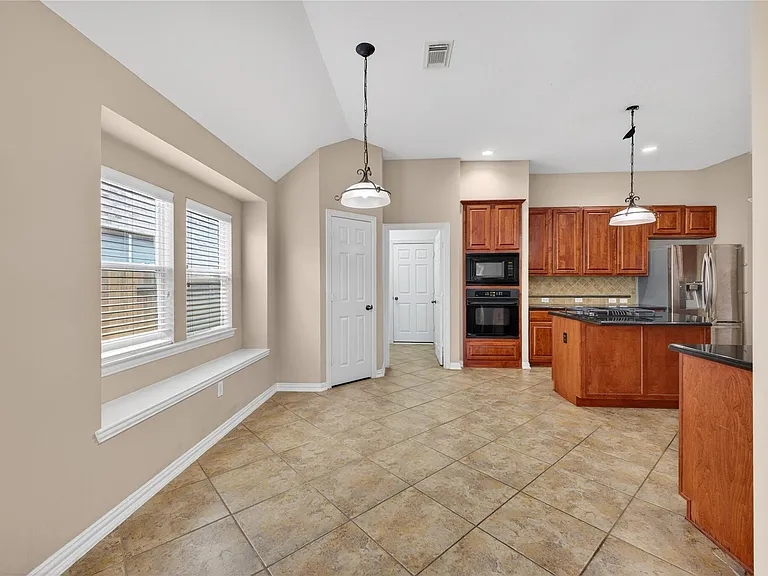 14326 Manorbier Ln — Photo 9