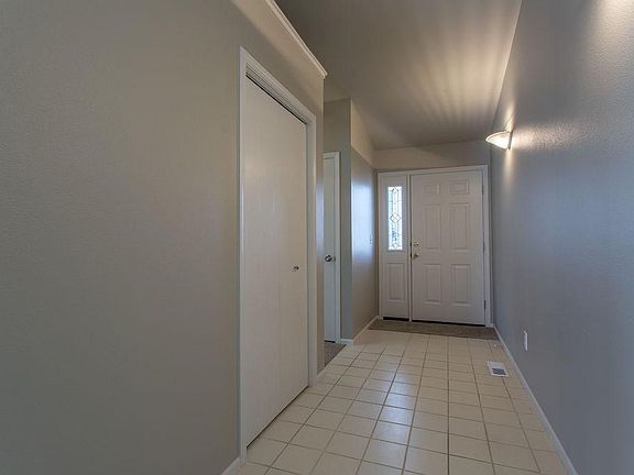 3rd image of 1703 Wellington Pl