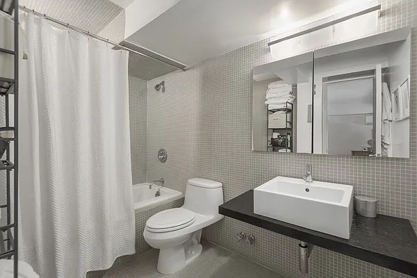 Rented by Compass | media 21