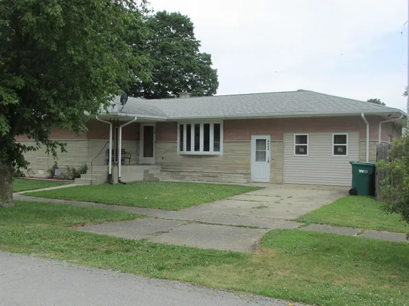 404 W Franklin St, Colfax, IN 46035