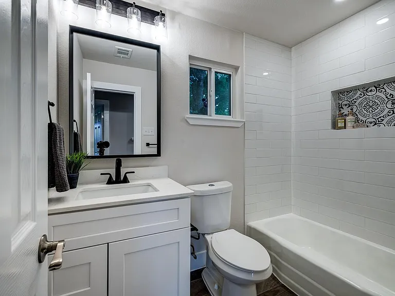 5001 Cottonwood Cir #B — Photo 17