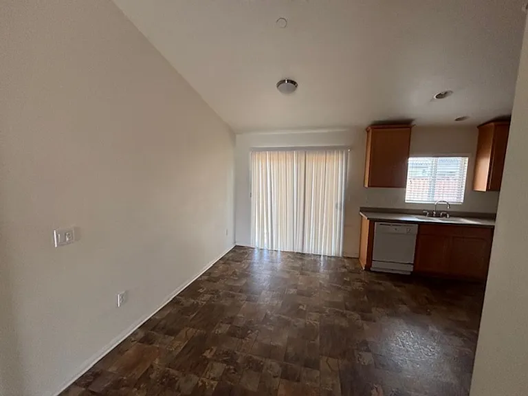 1073 Spud Moreno St — Photo 5