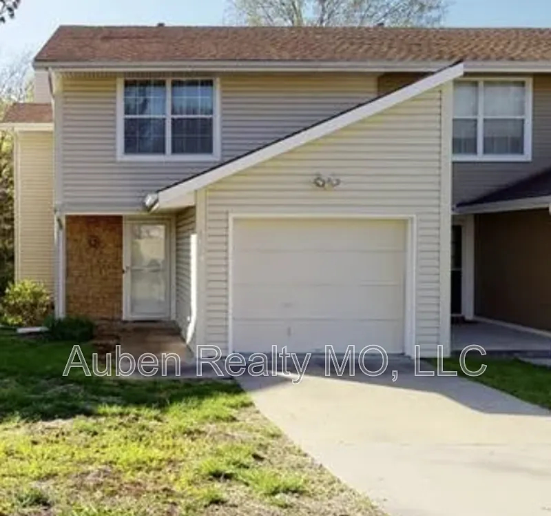 3 bed, 3.0 bath, 1316 sqft, $1,995 — Photo 1