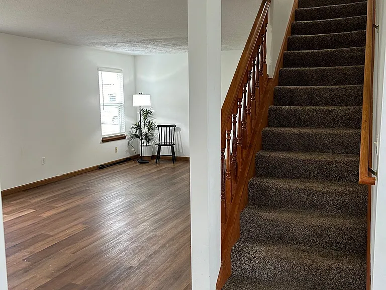 1925 Abnaki Way — Photo 11