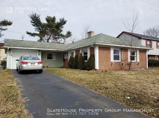19 Midfield Ln, Willingboro, NJ 08046