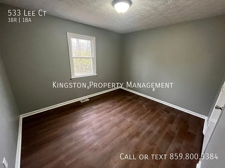 533 Lee Ct — Photo 6