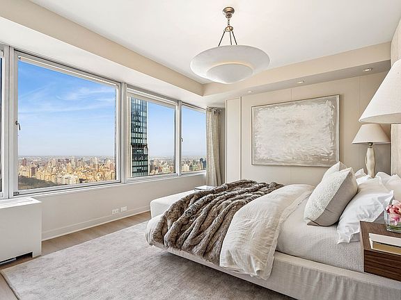 4th image of 150 W 56th St APT 6001