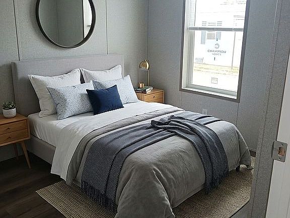 4th image of 2614 Tiffin Ave #41