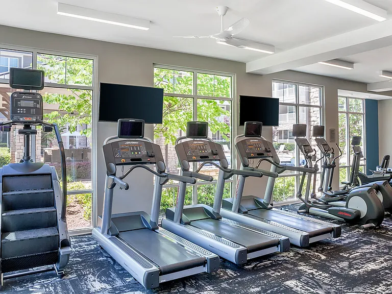 The Flats at Ballantyne Apartments — Photo 17