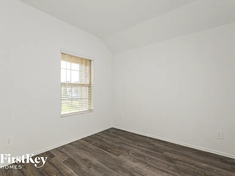 18446 Summit Ranch Dr — Photo 10