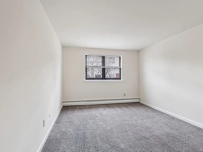 Springfield Green Apartments — Photo 47