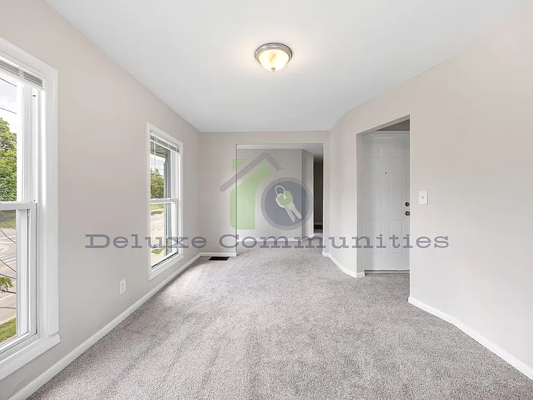 801 Prospect Ave SE — Photo 12