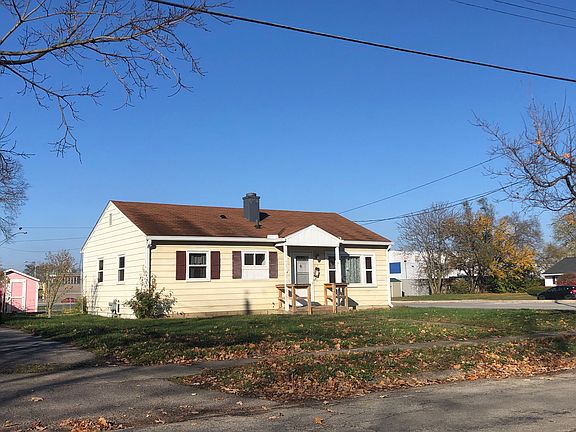 3rd image of 614 Richardson Dr