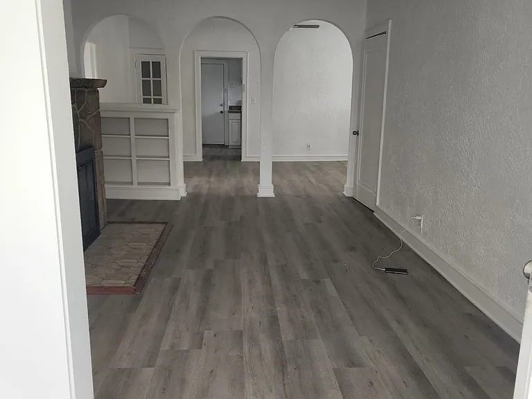 20 E Avenue B #1 — Photo 17