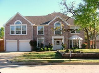 2521 Springhill Dr, Grapevine, TX 76051