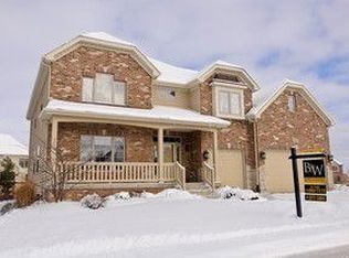 660 Sheffield Cir, Sugar Grove, IL 60554