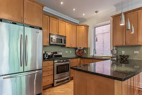 1541 N Artesian Ave #1 — Photo 4