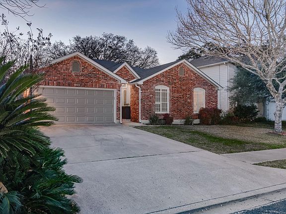 2nd image of 2703 N Walker Dr