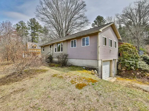 106 River Road, New Boston, NH 03070