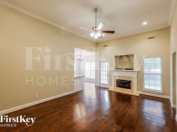 4th image of 219 Bonnieville Dr