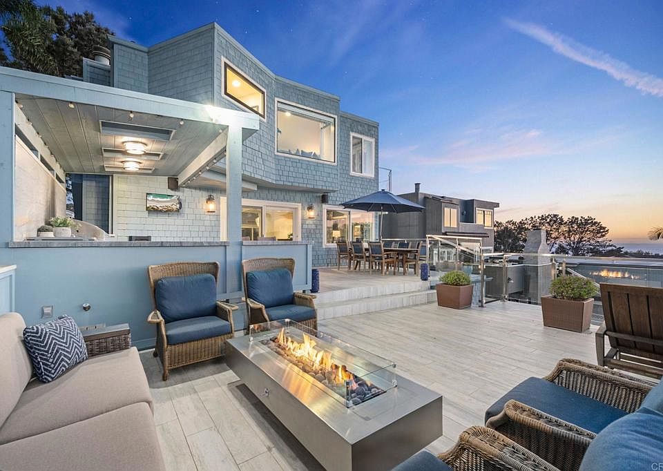 1st image of 2122 Del Mar Heights Rd