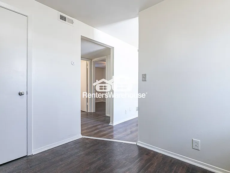 4832 NW Homestead Ter — Photo 8