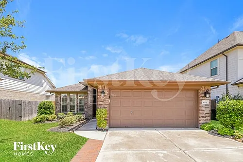 4818 La Piedra Ln Photo 1