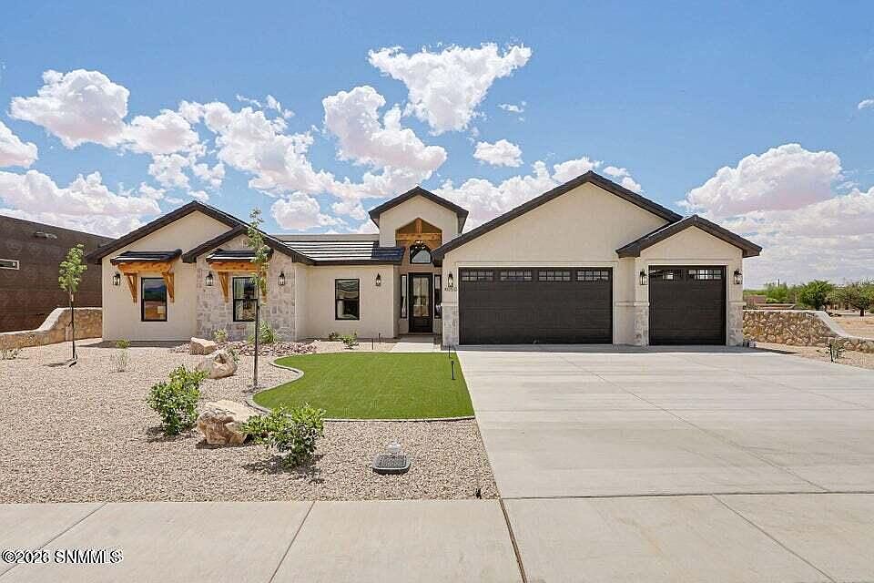 1st image of 4598 Mesa Corta Dr