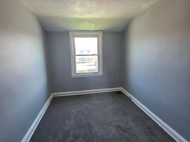403 Greenhill Ave — Photo 9