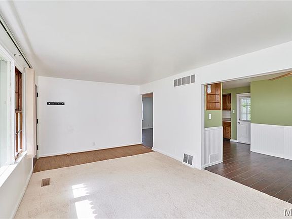 3rd image of 10075 Coburg Lands Dr