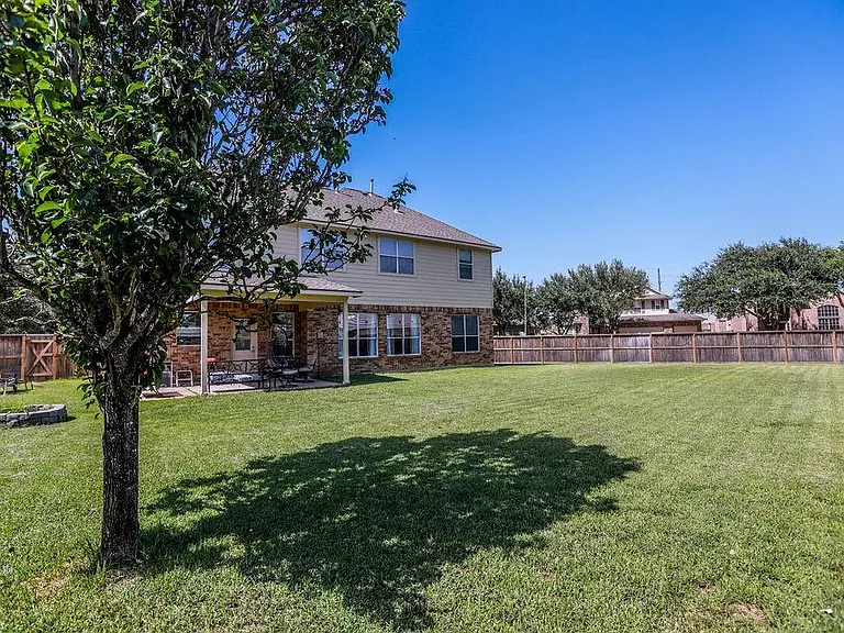 7822 Ravens Point Dr — Photo 26