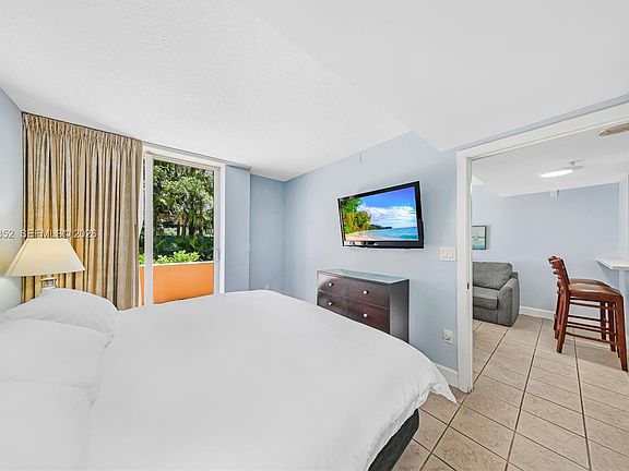 2nd image of 2951 S Bayshore Dr #215